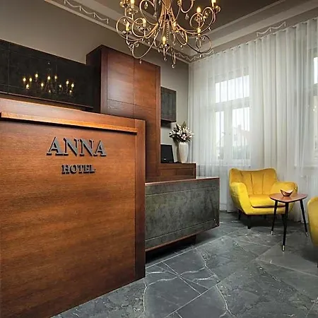 Ξενοδοχείο Anna 4*